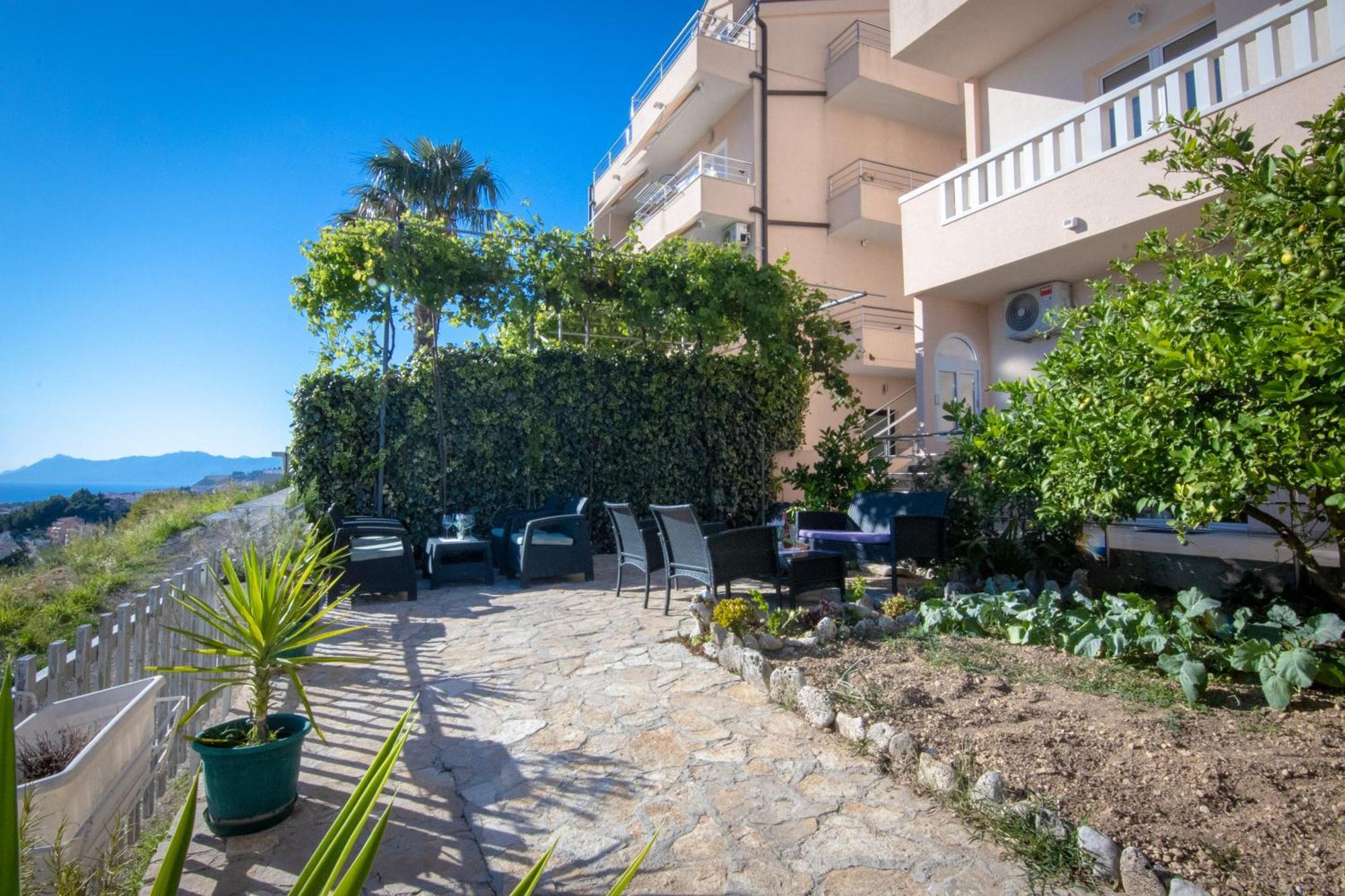 Apartments Rasic Makarska Exterior foto
